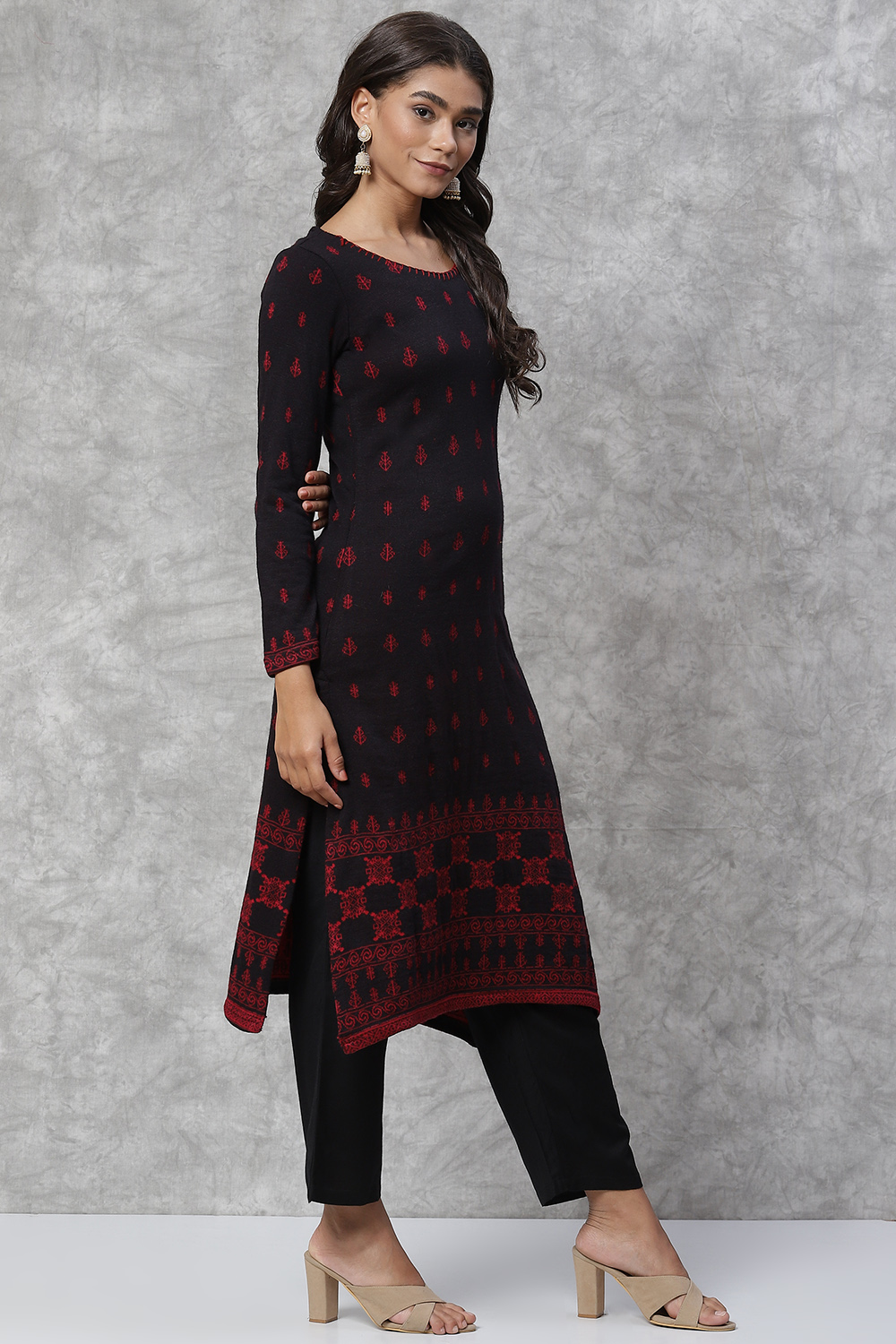 Red Jacquard Straight Kurta image number 5